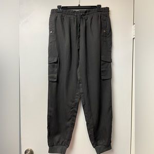 Black cargo style with athletic cuff, new w/o tag. Silky soft! Sz L(8/10)